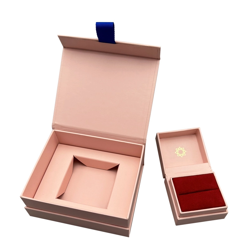 Recyclable Durable Paper Cardboard Box Packaging Elegant Gold Foil and UV Embossed Printing Rigid Gift Box With Magnet